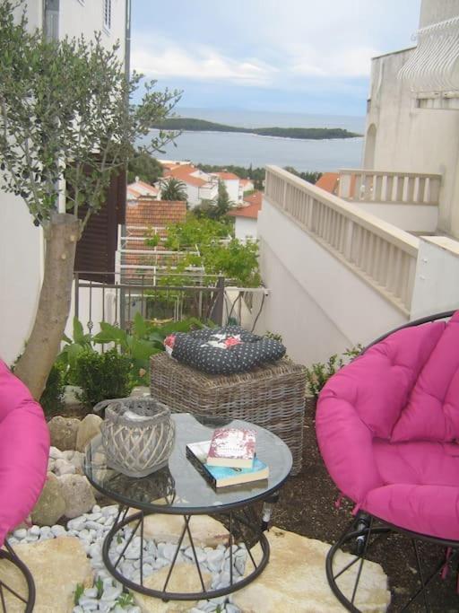 Apartman Tino With Two Sunny Terace Hvar Town Exterior photo