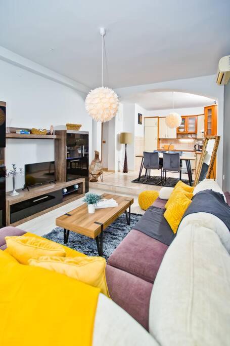 Apartman Tino With Two Sunny Terace Hvar Town Exterior photo